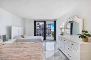 320 Seaview Ct, Marco Island, FL 34145 - Photo 20