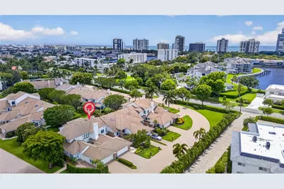 4030 Crayton Rd #C2, Naples, FL 34103 - Photo 4