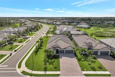 17673 Kinzie Ln, Estero, FL 33928 - Photo 4