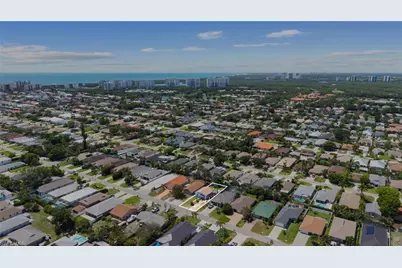 641 105th Ave N, Naples, FL 34108 - Photo 8