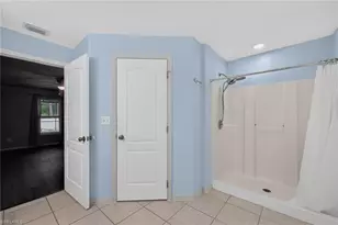 1624 NE 33rd St, Cape Coral, FL 33909 - Photo 16