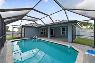 1624 NE 33rd St, Cape Coral, FL 33909 - Photo 2