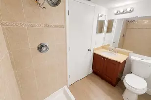 161 Santa Clara Dr, Naples, FL 34104 - Photo 14