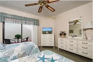 549 Beachwalk Cir, Naples, FL 34108 - Photo 14