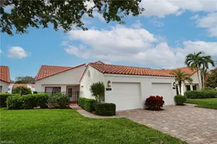 549 Beachwalk Cir, Naples, FL 34108 - Photo 22