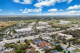 5429 Cove Cir, Naples, FL 34119 - Photo 30
