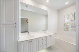 5429 Cove Cir, Naples, FL 34119 - Photo 14