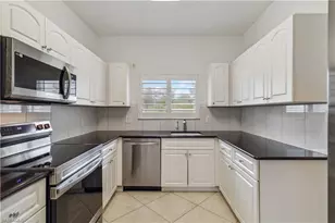 604 Arbor Lake Dr, Naples, FL 34110 - Photo 2