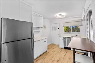 377 Vanderbilt Beach Rd, Naples, FL 34108 - Photo 6
