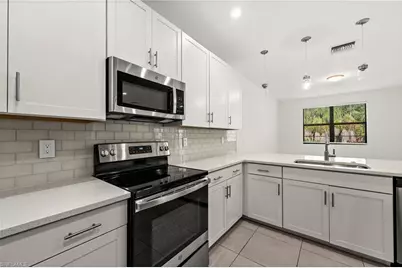 7643 Morgan Way, Naples, FL 34119 - Photo 4