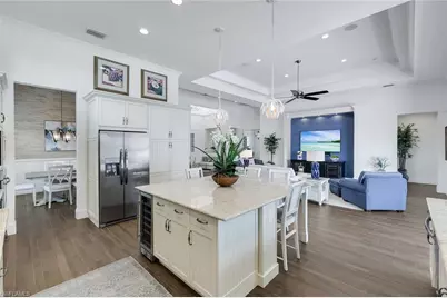 6460 Pembroke Way, Naples, FL 34113 - Photo 12
