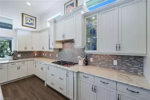 6460 Pembroke Wy, Naples, FL 34113 - Photo 14
