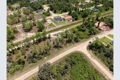 1041 Coleridge St, Lehigh Acres, FL 33974 - Photo 10