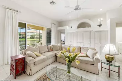 2296 Island Cove Cir, Naples, FL 34109 - Photo 2