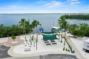 24827 Lakemont Cove Ln, Bonita Springs, FL 34134 - Photo 14