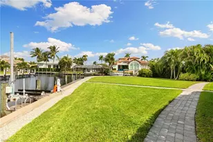 2140 Shad Ct, Naples, FL 34102 - Photo 18