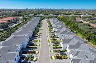 13045 Pembroke Dr, Naples, FL 34105 - Photo 30