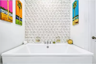 13045 Pembroke Dr, Naples, FL 34105 - Photo 20