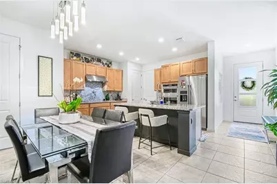 13045 Pembroke Dr, Naples, FL 34105 - Photo 10
