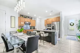 13045 Pembroke Dr, Naples, FL 34105 - Photo 10