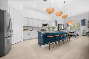 16213 Camden Lakes Cir, Naples, FL 34110 - Photo 8