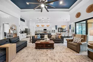 16213 Camden Lakes Cir, Naples, FL 34110 - Photo 4