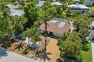 1323 Par View Dr, Sanibel, FL 33957 - Photo 2
