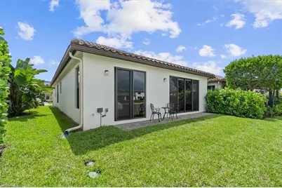 8968 Madrid Cir, Naples, FL 34104 - Photo 8