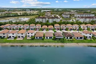 8968 Madrid Cir, Naples, FL 34104 - Photo 32