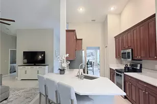 6345 Lexington Ct, Naples, FL 34110 - Photo 8