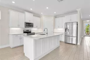 28029 Sanibel Sands St, Bonita Springs, FL 34135 - Photo 14