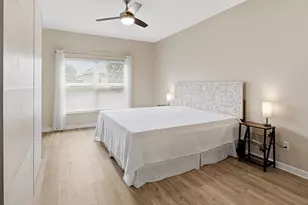 25064 Peacock Ln, Naples, FL 34114 - Photo 16
