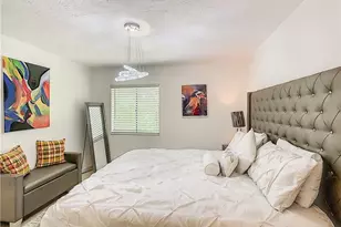 4625 Bayshore Dr, Naples, FL 34112 - Photo 18