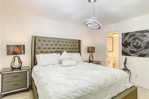 4625 Bayshore Dr, Naples, FL 34112 - Photo 20