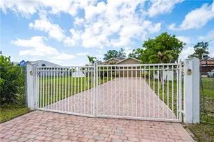 3582 45th Ave NE, Naples, FL 34120 - Photo 2