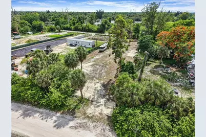 17761 Shelby Ln, North Fort Myers, FL 33917 - Photo 10