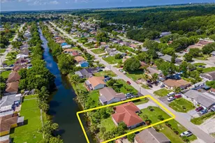 2100 55th St SW, Naples, FL 34116 - Photo 12