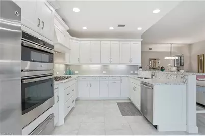 8066 Signature Club Cir #102, Naples, FL 34113 - Photo 12