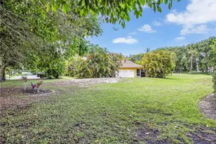 1201 Solana Rd, Naples, FL 34103 - Photo 34