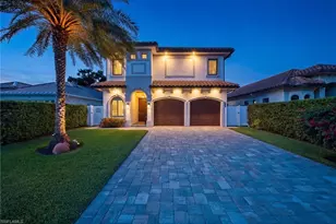 519 97th Ave N, Naples, FL 34108 - Photo 2