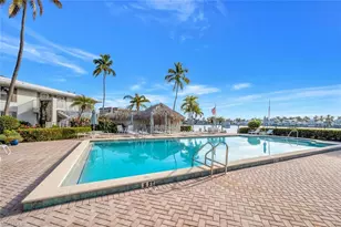 2800 Gulf Shore Blvd N, Naples, FL 34103 - Photo 32