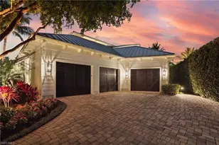 1870 4th St S, Naples, FL 34102 - Photo 48