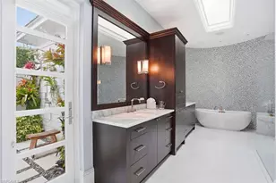 1870 4th St S, Naples, FL 34102 - Photo 16