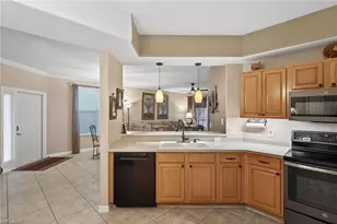 10109 Colonial Country Club Blvd, Fort Myers, FL 33913 - Photo 4
