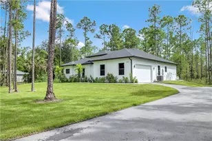 3765 16th Ave SE, Naples, FL 34117 - Photo 4