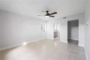 7800 Emerald Cir, Naples, FL 34109 - Photo 4