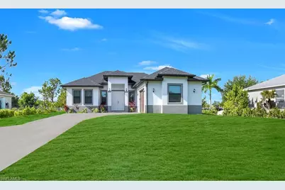 4210 58th Ave NE, Naples, FL 34120 - Photo 2