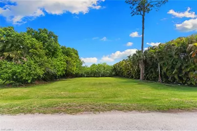 3080 Pine Tree Dr, Bonita Springs, FL 34134 - Photo 8