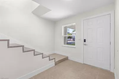 1284 Rainbow Ct, Naples, FL 34110 - Photo 2