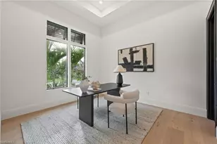 3840 Crayton Rd, Naples, FL 34103 - Photo 24